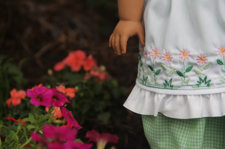 Dolls in the garden. A gardening adventure by Stitching with Elli
