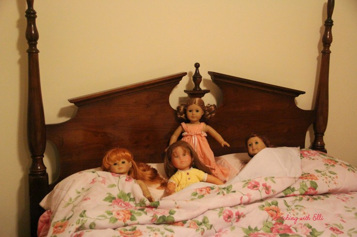 All ready for bed!- a 18" doll adventure by stitching with Elli