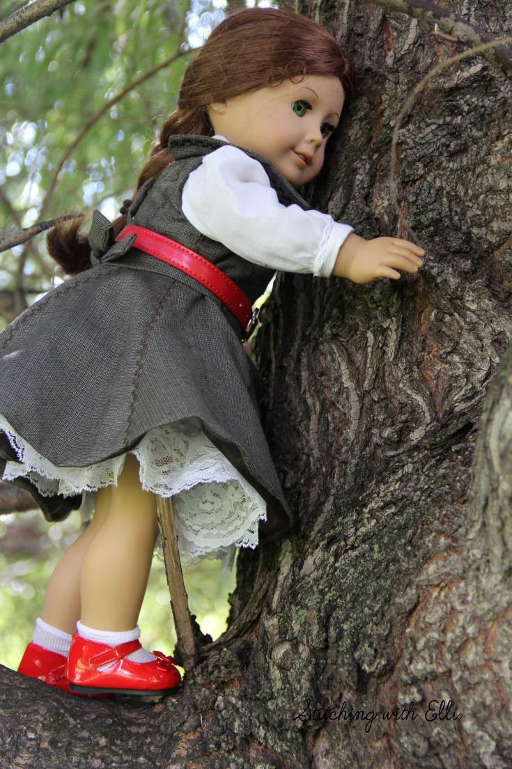 Felicity is in the tree!- a 18" doll story by Stitching with Elli