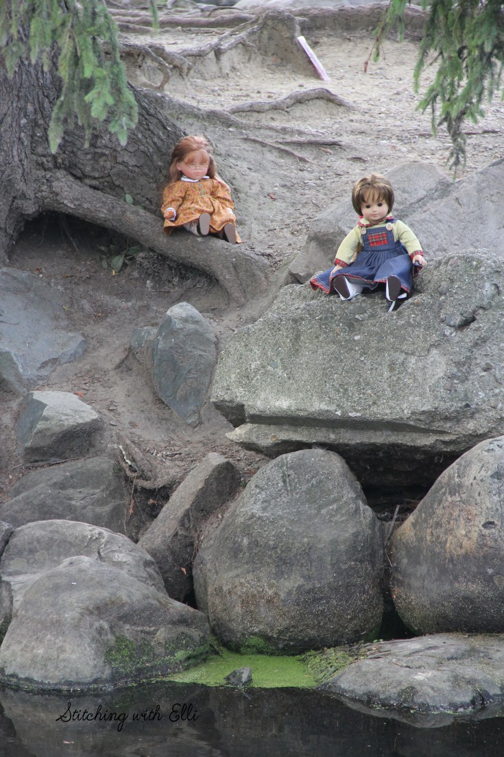 The dolls are enjoying Fenton MI's city parks- a 18" doll photostory by Stitching with Elli