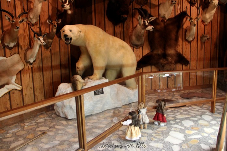 The dolls explore a museum- an American girl photostory by Stitching with Elli