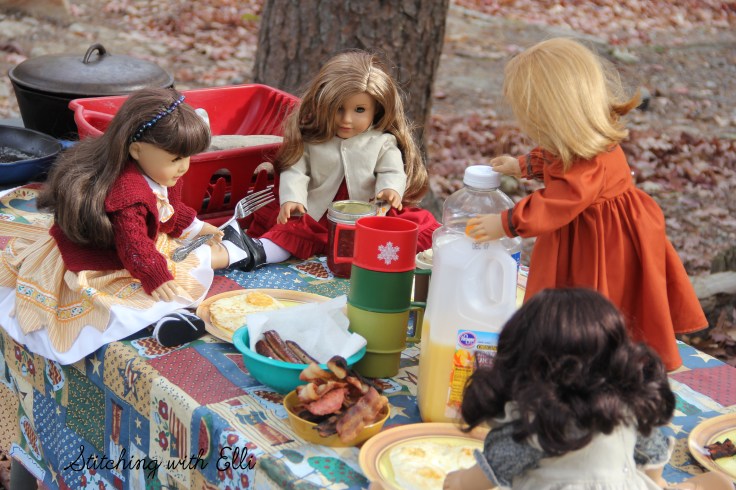The dolls go camping in a vintage camper- a 18" doll story with American Girl dolls by Stitching with Elli