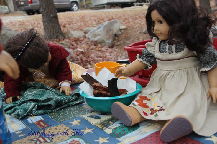The dolls go camping in a vintage camper- a 18" doll story with American Girl dolls by Stitching with Elli