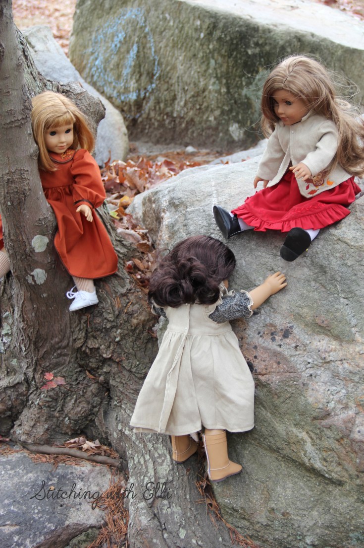The dolls go camping in a vintage camper- a 18" doll story with American Girl dolls by Stitching with Elli