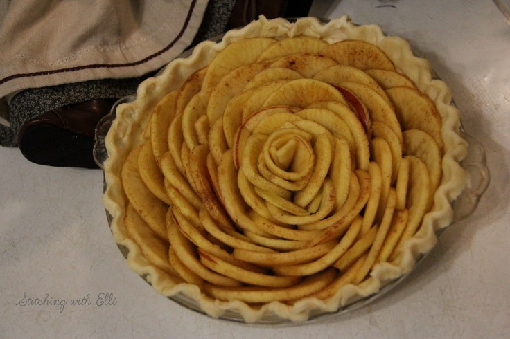Apple rose pie- see more on my blog stitchingwithelli.com