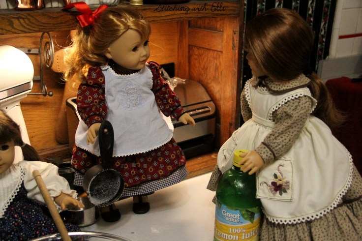 The great Thanksgiving pie bake! The girls are working on Apple pies- A Thanksgiving story with American girl dolls by Stitching with Elli