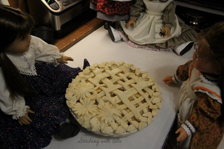 The great Thanksgiving pie bake! The girls are working on Apple pies- A Thanksgiving story with American girl dolls by Stitching with Elli