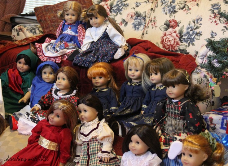 The Christmas Eve play is about to begin!- by Stitching with Elli