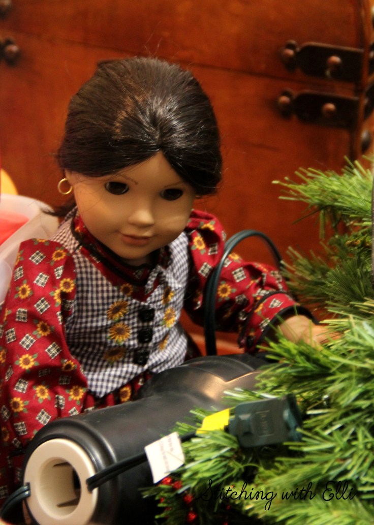 The American girls decorate a Christmas Tree- a Doll Christmas story by Stitching with Elli