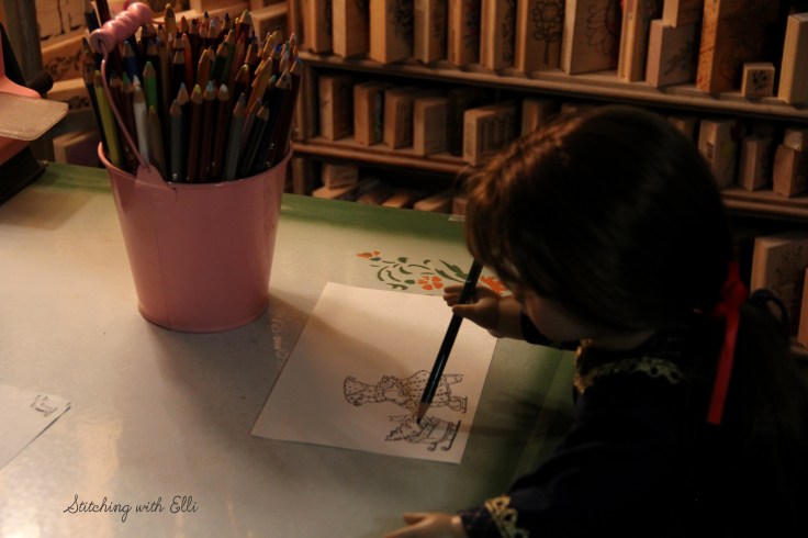 The dolls make Christmas card!- A doll story by Stitching with Elli