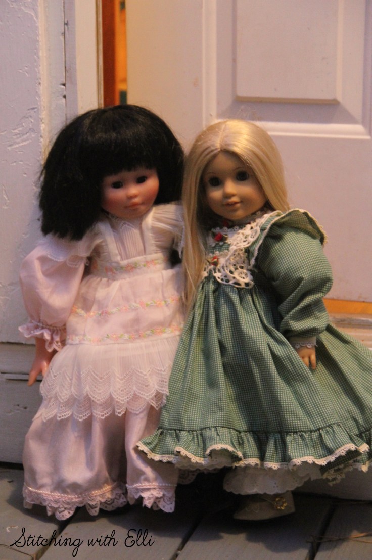 Christmas Carolling with the American Girl Dolls- by Stitching with Elli