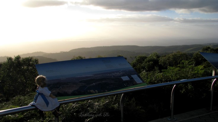 Bridget and Debbie hike up Mount Lofty- see more on www.stitchingiwthelli.com