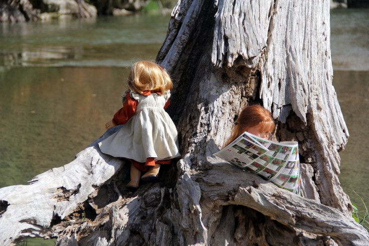 Nellie and Ellen hike in Guadelope state park- a 18" doll adventure www.stitchingwithelli.com