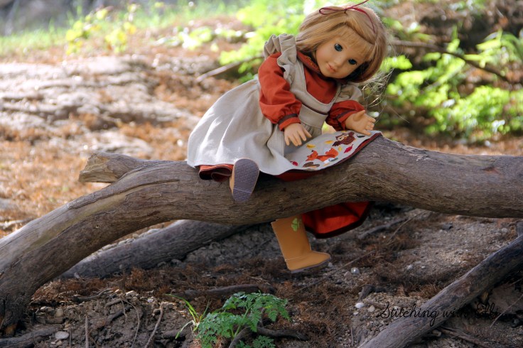 Nellie and Ellen hike in Guadelope state park- a 18" doll adventure www.stitchingwithelli.com