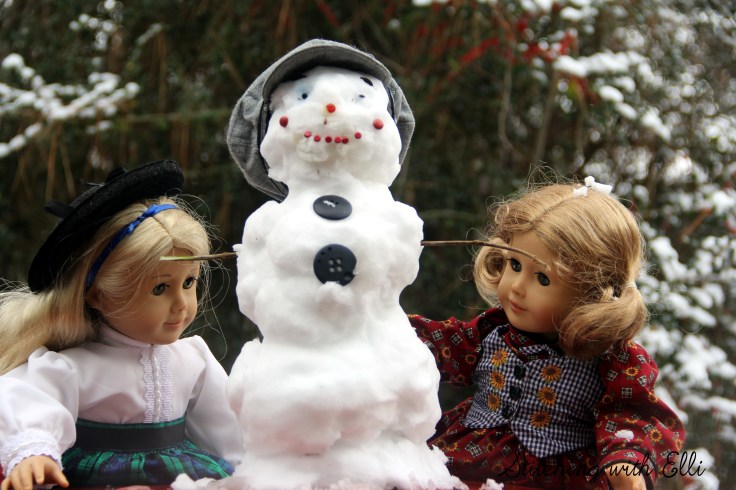 Debbie and Lanie enjoy their snow day. See the rest of their snowy adventure on www.stitchingwithelli.com