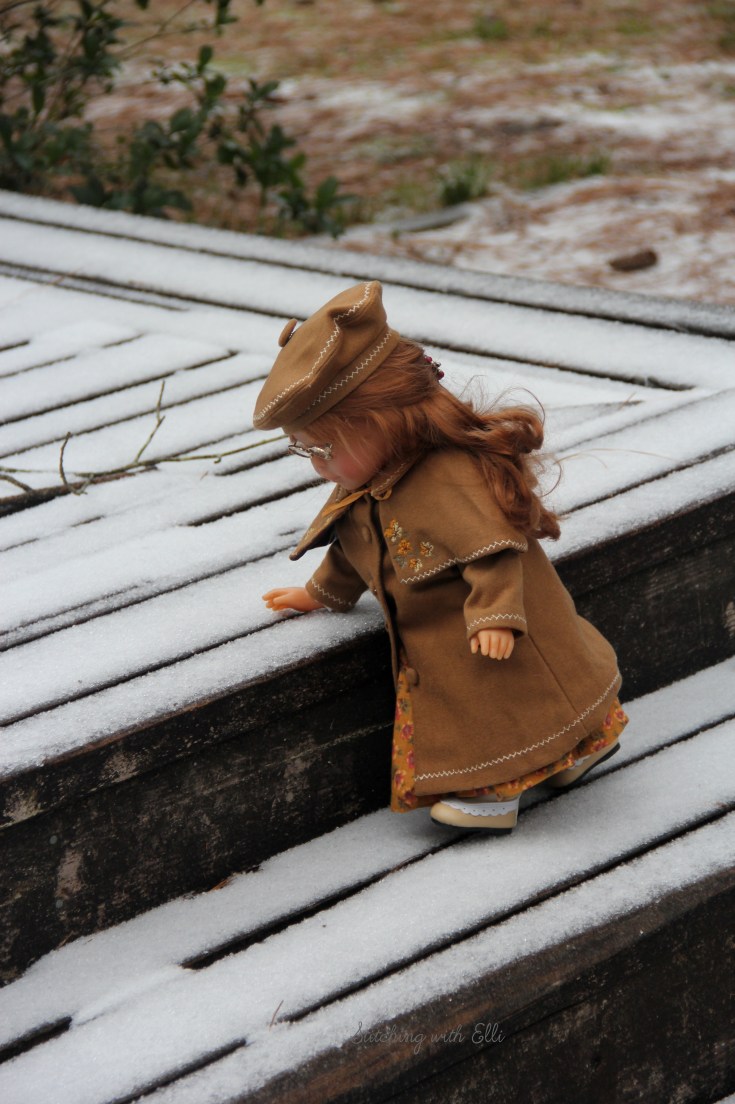 Debbie and Lanie enjoy their snow day. See the rest of their snowy adventure on www.stitchingwithelli.com